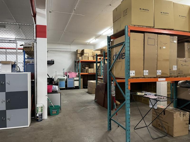 To Let Commercial Property for Rent in Paarden Eiland Western Cape